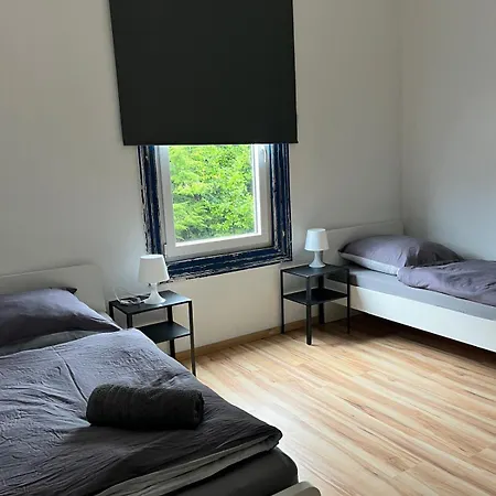 Fuer Monteure In Sieg アパート