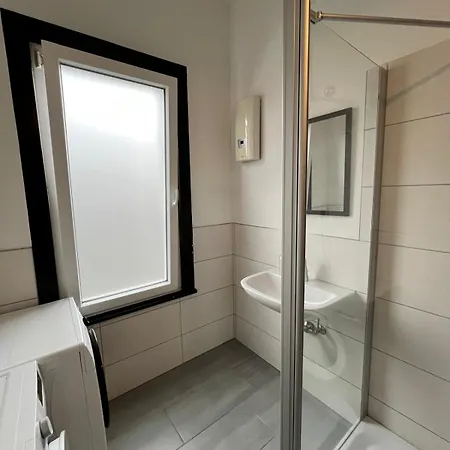 Fuer Monteure In Sieg アパート *